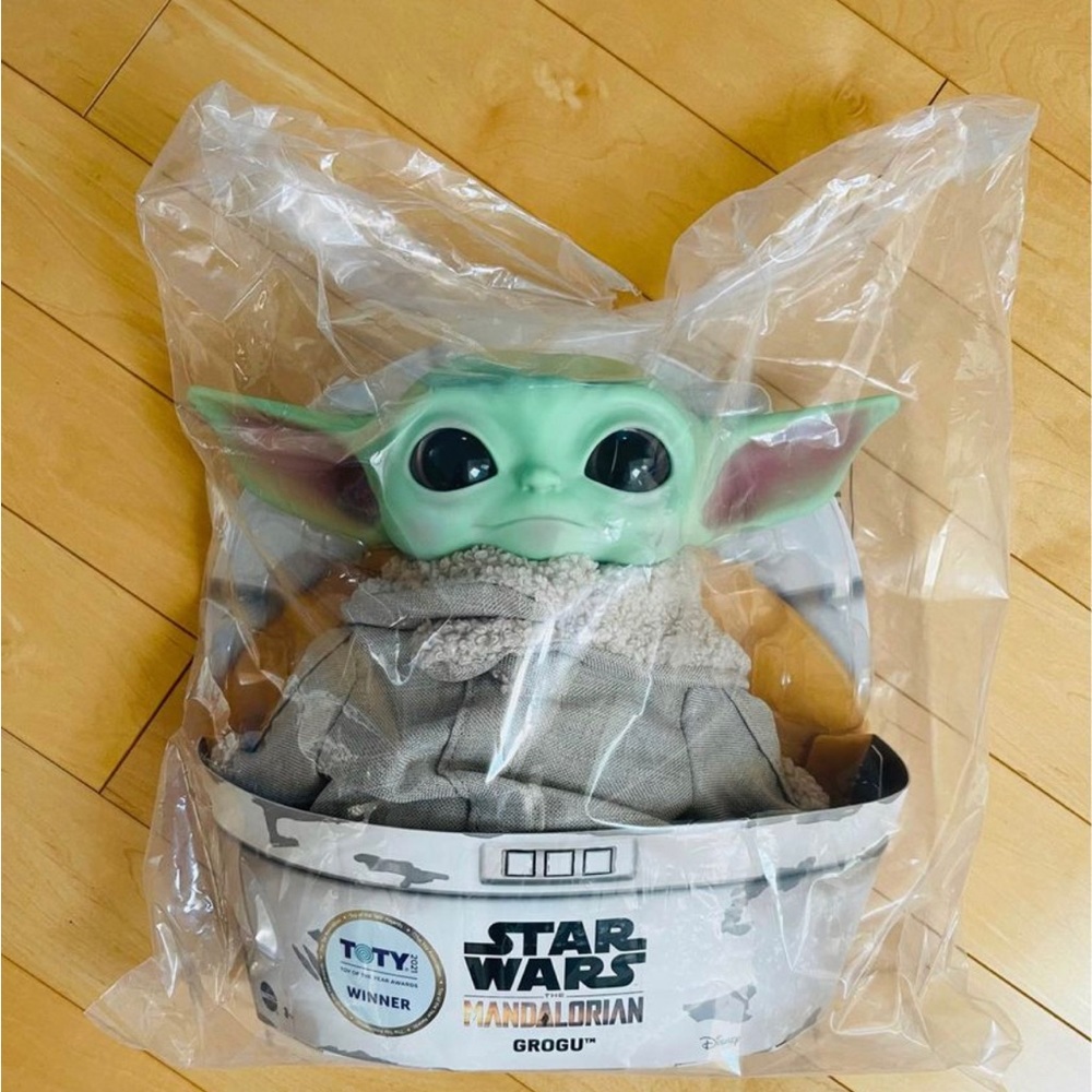Star Wars mandalorian child plush
